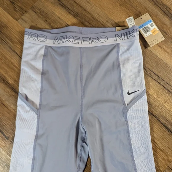 NWT Nike Pro Women's Medium Lavender Leggings - Picture 6 of 10